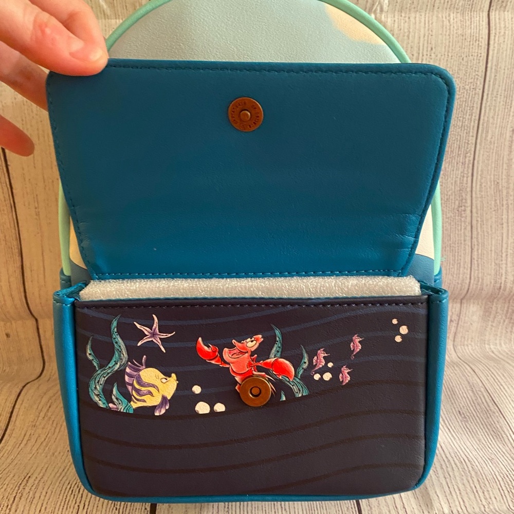 Loungefly The Little Mermaid Sketch backpack - Picture 4 of 5